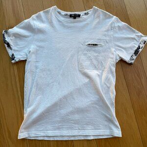 BEAMS T-Shirt